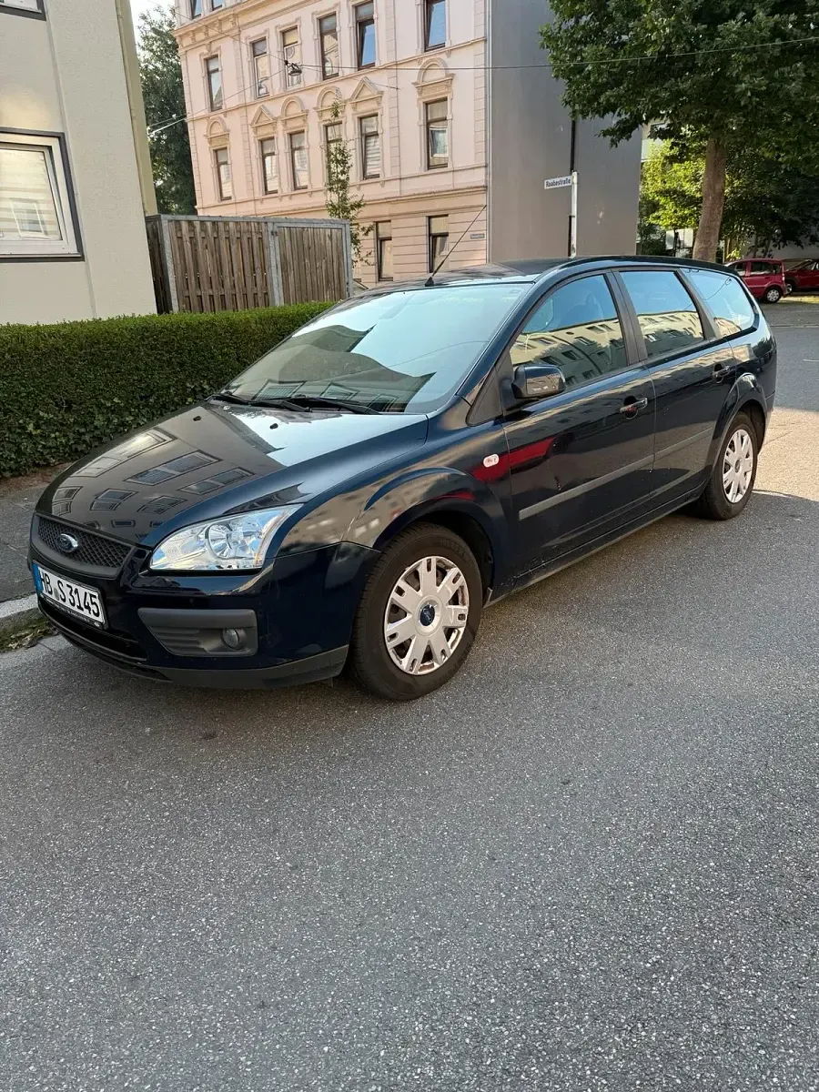 Gebraucht Ford Focus 101 PS (74 kW) 2006 Blau Kombi