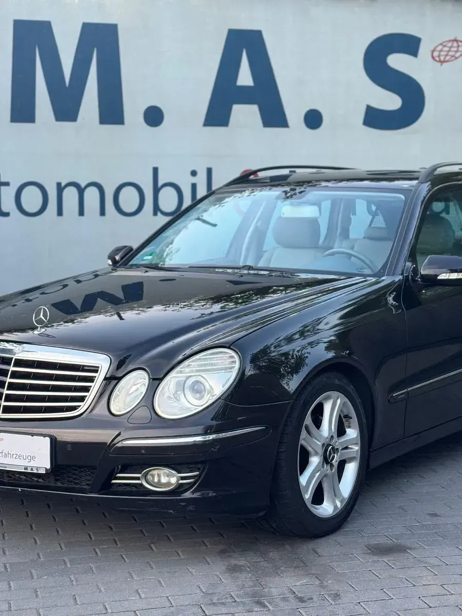 Gebraucht Mercedes E280 190 PS (139 kW) 2008 Schwarz Limousine
