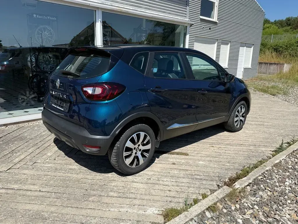 Gebraucht Renault Captur Intens 90 PS (66 kW) 2017 Grün SUV