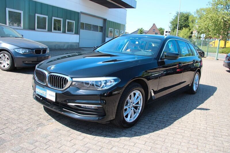 Schwarz ii Gebraucht 2019 BMW 520 Performance Kombi | 24.990 € (Fairer Preis) - Bild 1/4