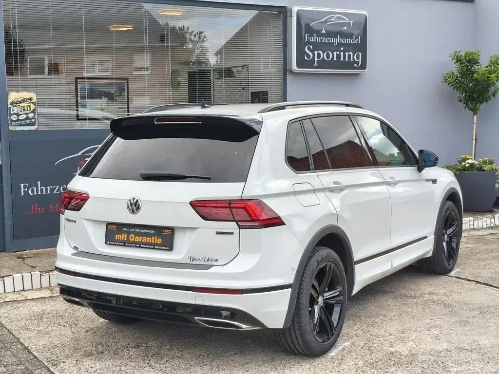 Gebraucht VW Tiguan R-line 239 PS (175 kW) 2019 Pure white SUV