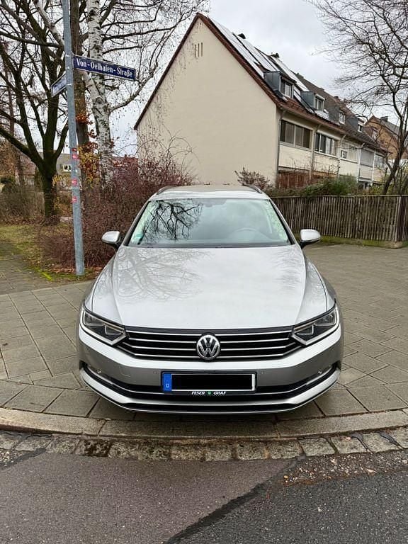 Gebraucht VW Passat Comfortline 150 PS (110 kW) 2016 Silber Kombi