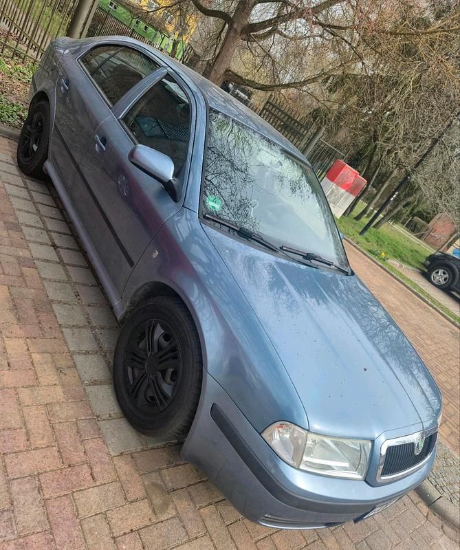 Gebraucht Skoda Octavia 75 PS (55 kW) 2008 Blau Limousine