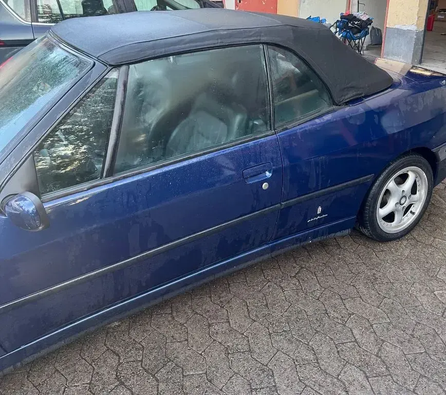 Gebraucht Peugeot 306 Cabriolet 98 PS (72 kW) 1999 Blau Cabrio