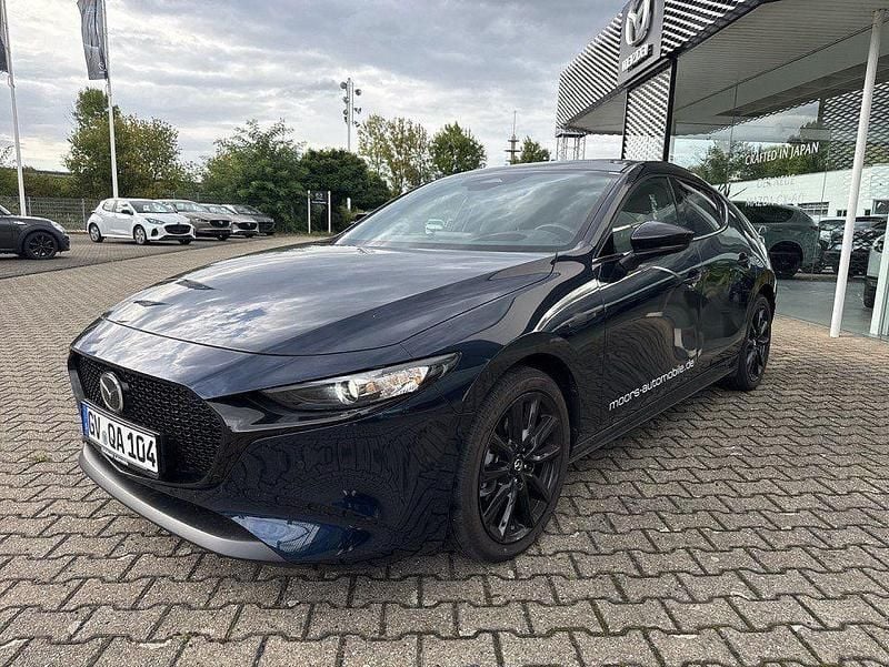 Deep crystal blue Gebraucht 2025 Mazda 3 Nagisa Limousine | 27.560 € (Superpreis) - Bild 1/4