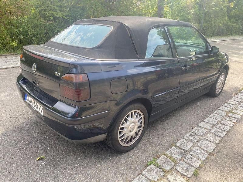Gebraucht VW Golf Cabriolet Classicline 116 PS (85 kW) 2001 Schwarz Cabrio