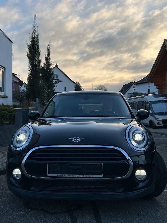 Gebraucht Mini Cooper 136 PS (100 kW) 2018 Schwarz Kleinwagen