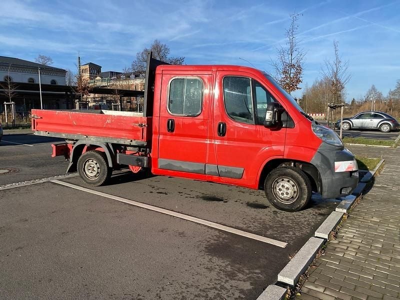 Gebraucht Peugeot Boxer 100 PS (73 kW) 2011 Rot Van