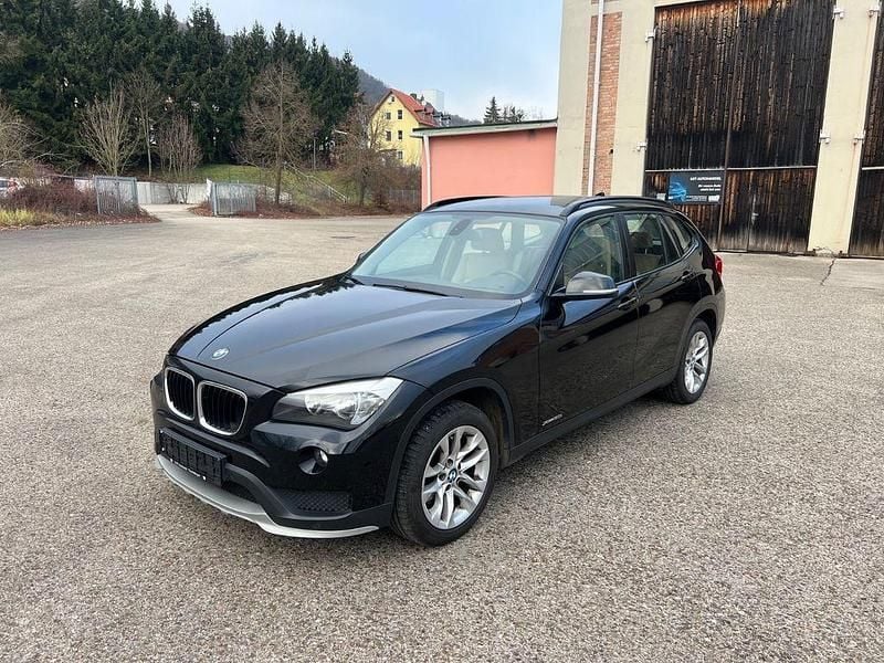 Schwarz Gebraucht 2014 BMW X1 Advantage SUV | 6.990 € (Superpreis) - Bild 1/4