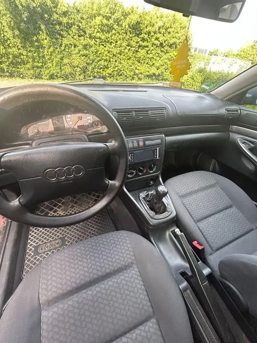 Gebraucht Audi A4 101 PS (74 kW) 1995 Blau Limousine