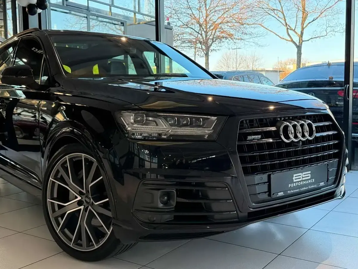 Gebraucht Audi Q7 S-Line 272 PS (200 kW) 2017 Orcaschwarz/deep black SUV