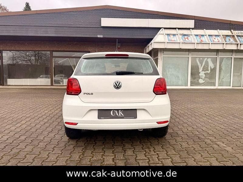 Gebraucht VW Polo Trendline 60 PS (44 kW) 2016 Weiß Limousine