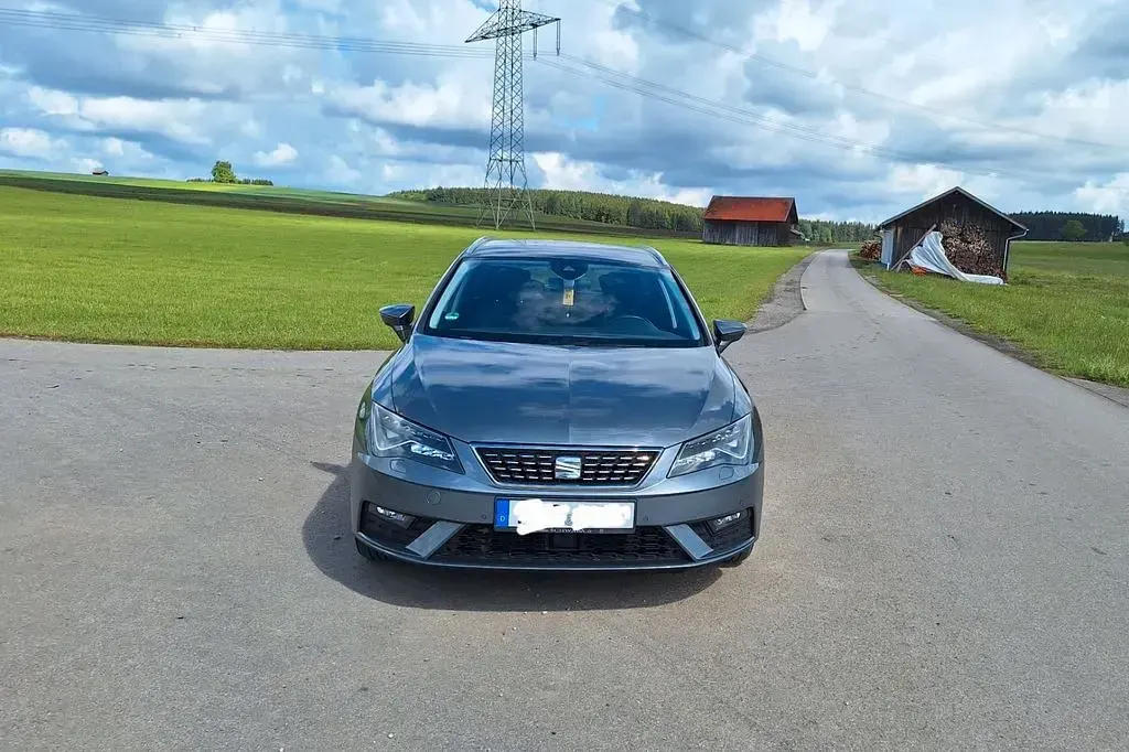 Gebraucht Seat Leon ST XCELLENCE 125 PS (91 kW) 2017 Grau Kombi