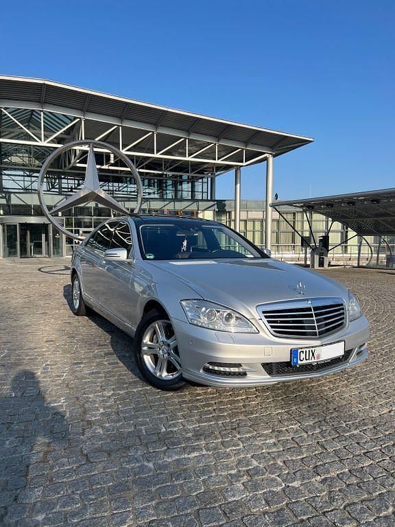 Silber Gebraucht 2013 Mercedes S350 Limousine | 20.900 € (Superpreis) - Bild 1/4
