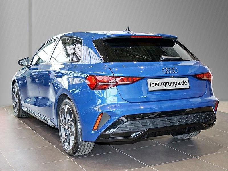 Neu Audi A3 S-Line 150 PS (110 kW) 2026 Ascariblau metallic Limousine