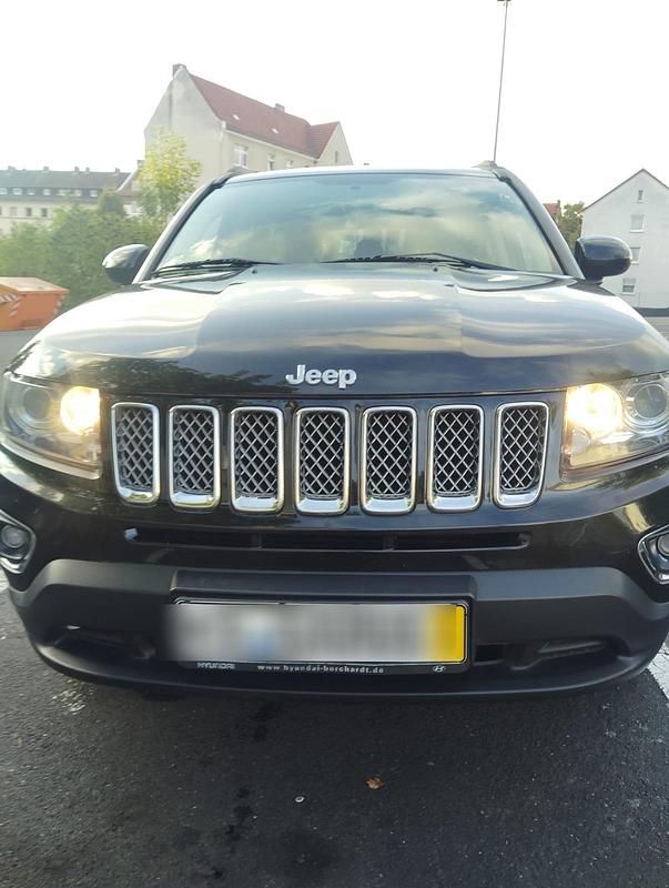 Schwarz Gebraucht 2013 Jeep Compass SUV | 3.900 € - Bild 1/4