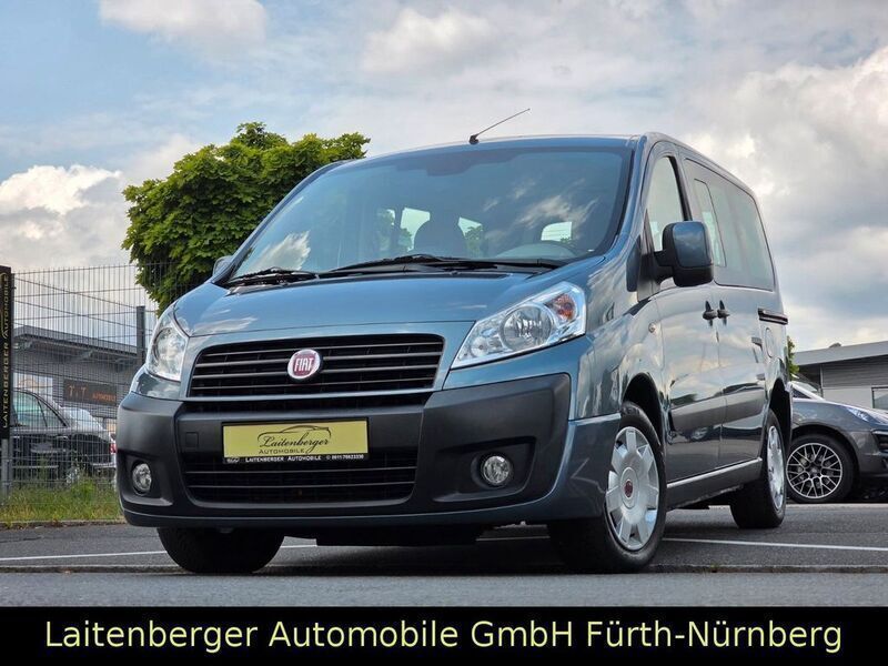 Grau Gebraucht 2011 Fiat Scudo Family Van / Kleinbus | 8.250 € (Fairer Preis) - Bild 1/4