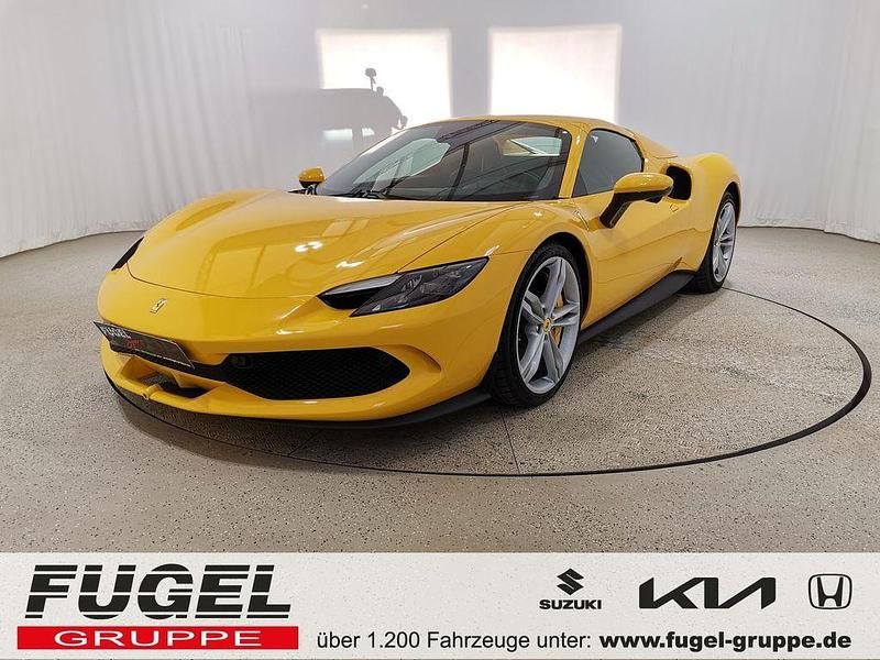Gebraucht Ferrari 296 829 PS (609 kW) 2023 Giallo modena ds 4305 (3200) Cabrio