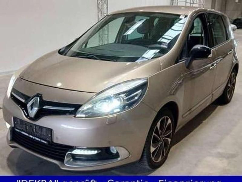 Bronze Gebraucht 2015 Renault Scénic III Bose Edition Van / Kleinbus | 8.350 € (Fairer Preis) - Bild 1/4