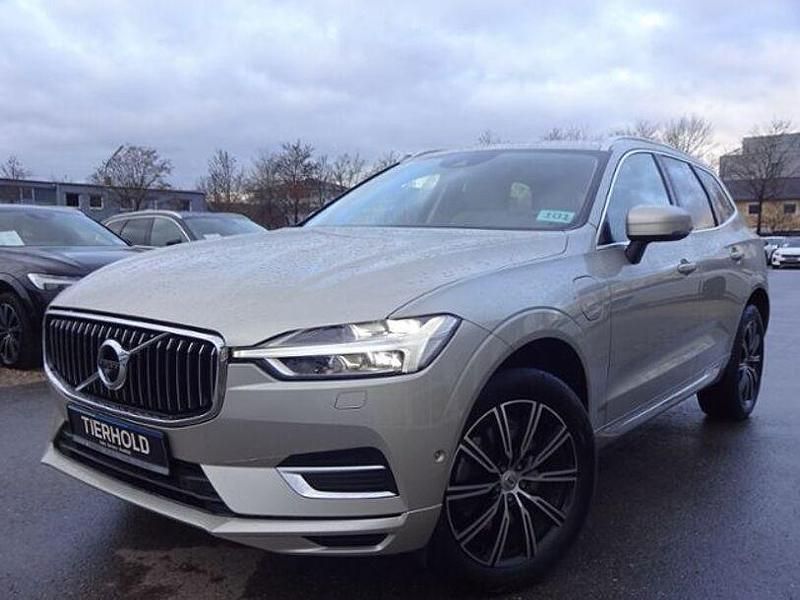 Gebraucht Volvo XC60 Inscription 392 PS (288 kW) 2020 Luminous sand / metallic SUV