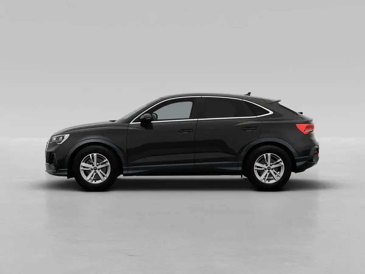 Gebraucht Audi Q3 150 PS (110 kW) 2024 Mythosschwarz metallic SUV