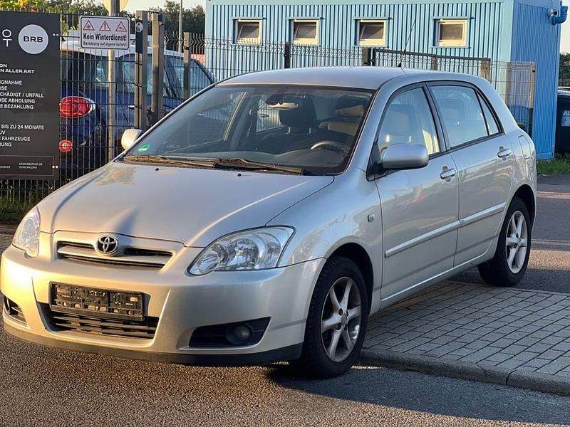 Gebraucht Toyota Corolla Executive 110 PS (80 kW) 2005 Silber Limousine