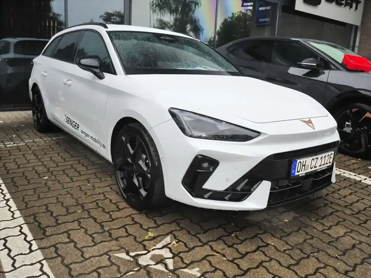 Gebraucht Cupra Leon VZ 272 PS (200 kW) 2026 Nevada weiss Kombi