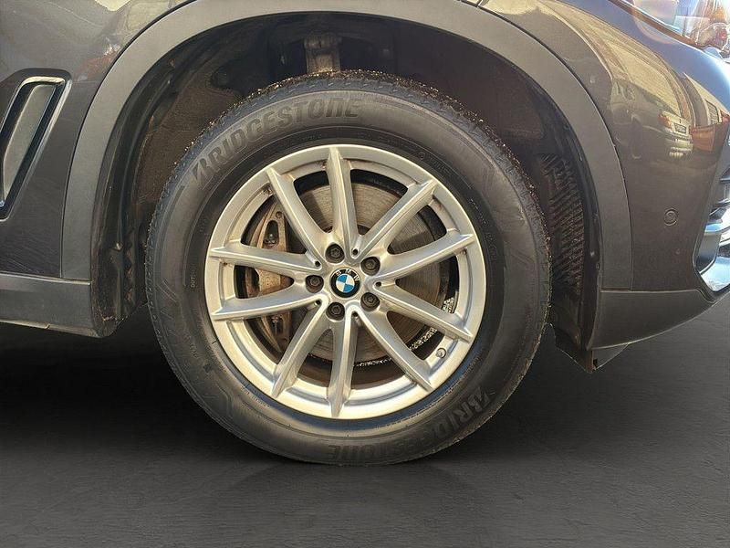 Gebraucht BMW X5 Sport Line 286 PS (210 kW) 2021 Grau / sophistograu (metallic) SUV