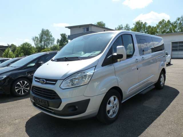 Polarsilber metallic Gebraucht 2017 Ford Tourneo Custom Titanium Van | 28.000 € (Fairer Preis) - Bild 1/4