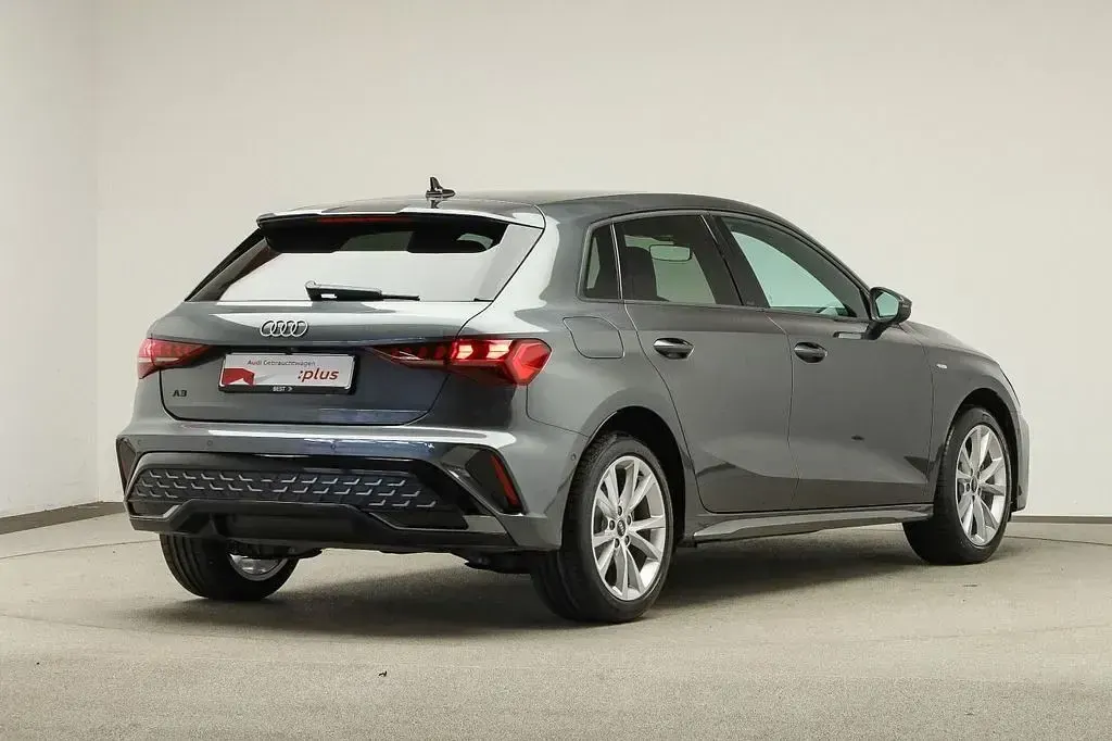 Gebraucht Audi A3 S-Line 204 PS (150 kW) 2025 Daytonagrau perleffekt Limousine