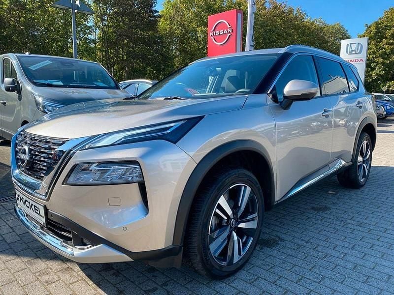 Silber Gebraucht 2024 Nissan X-Trail Tekna SUV | 32.900 € (Guter Preis) - Bild 1/4