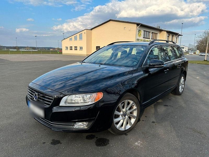 Gebraucht Volvo V70 Momentum 215 PS (158 kW) 2013 Schwarz Kombi