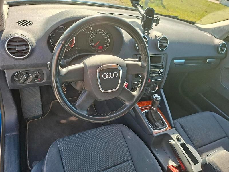 Gebraucht Audi A3 102 PS (75 kW) 2007 Blau Kleinwagen