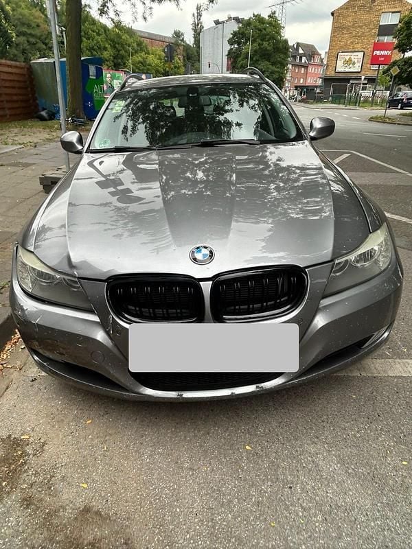 Gebraucht 2010 BMW 320 Kombi | 4.500 € (Superpreis) - Bild 1/4