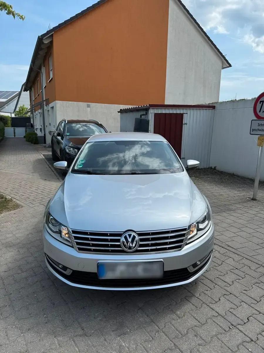 Second-hand VW CC 150 CP (110 kW) 2015 Argintiu Berlinǎ
