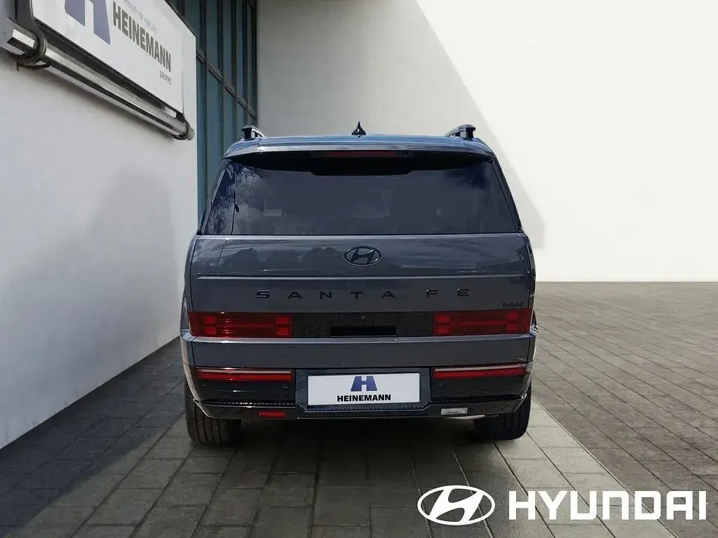 Neu Hyundai Santa Fe Blackline 239 PS (175 kW) 2026 Ecotronic grey SUV