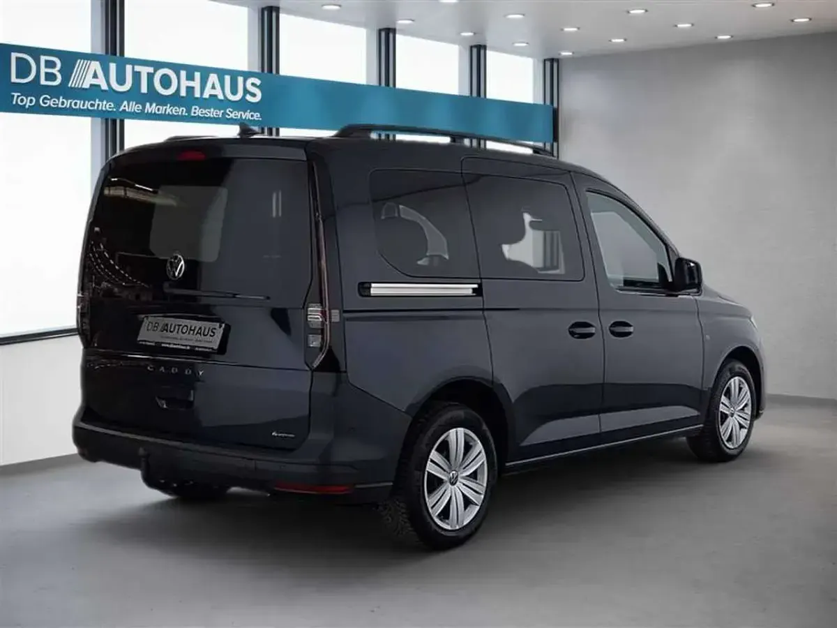 Gebraucht VW Caddy 122 PS (89 kW) 2024 Blau Van / Kleinbus