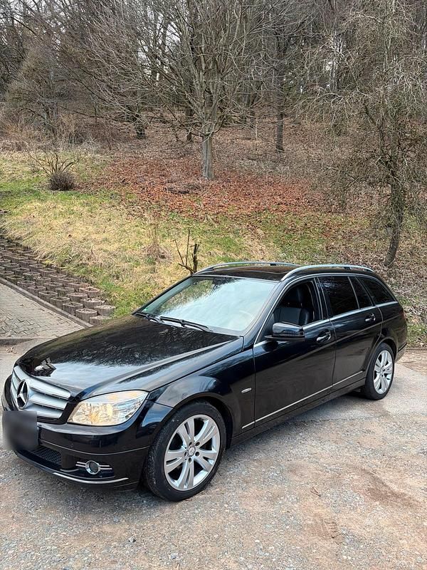 Gebraucht Mercedes C250 204 PS (150 kW) 2010 Schwarz Kombi
