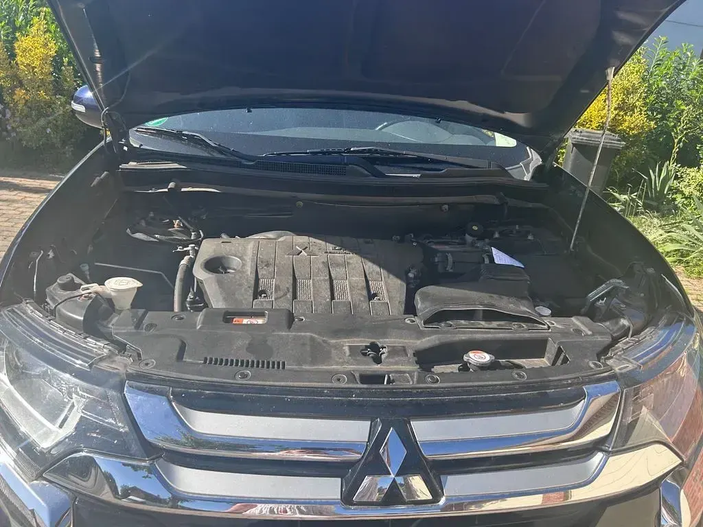Gebraucht Mitsubishi Outlander 150 PS (110 kW) 2016 Blau SUV