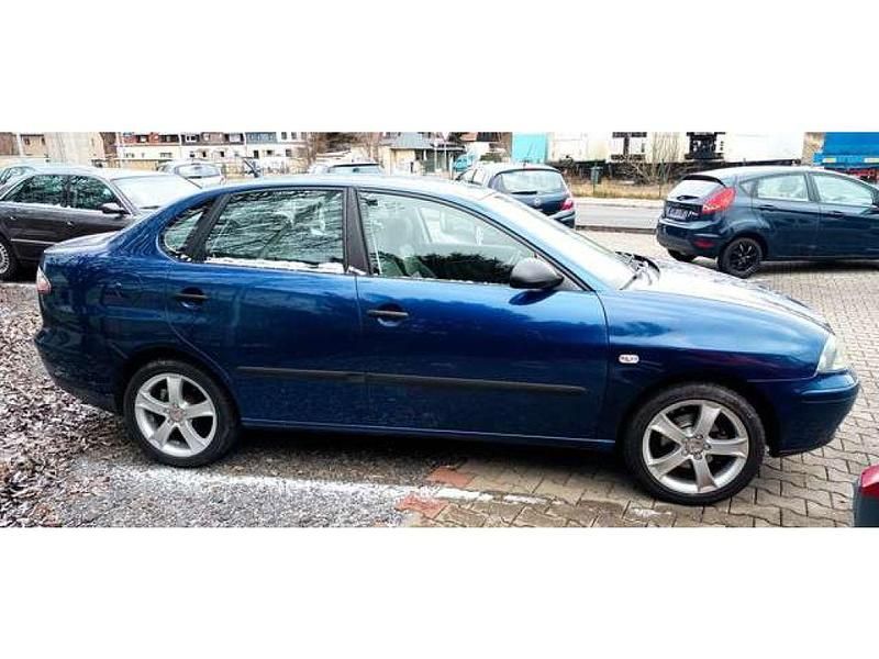 Gebraucht Seat Cordoba 75 PS (55 kW) 2005 Blau (metallic) Limousine