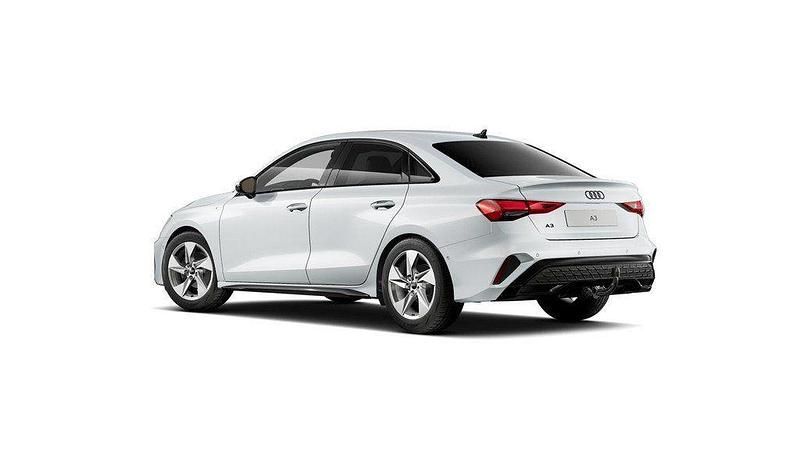 Gebraucht Audi A3 S-Line 150 PS (110 kW) 2025 Gletscherweiß metallic Limousine