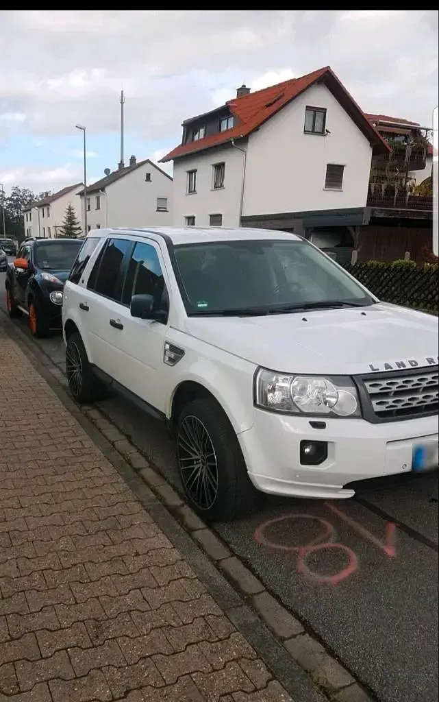 Gebraucht Land Rover Freelander 2 150 PS (110 kW) 2012 Weiß SUV