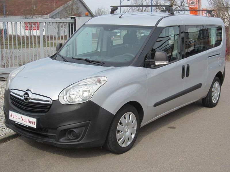 Gebraucht Opel Combo 105 PS (77 kW) 2013 Silber Van / Kleinbus