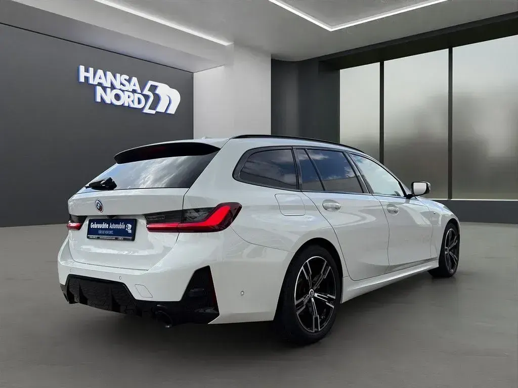 Gebraucht BMW 320 M Sport 190 PS (139 kW) 2022 Weiß Limousine