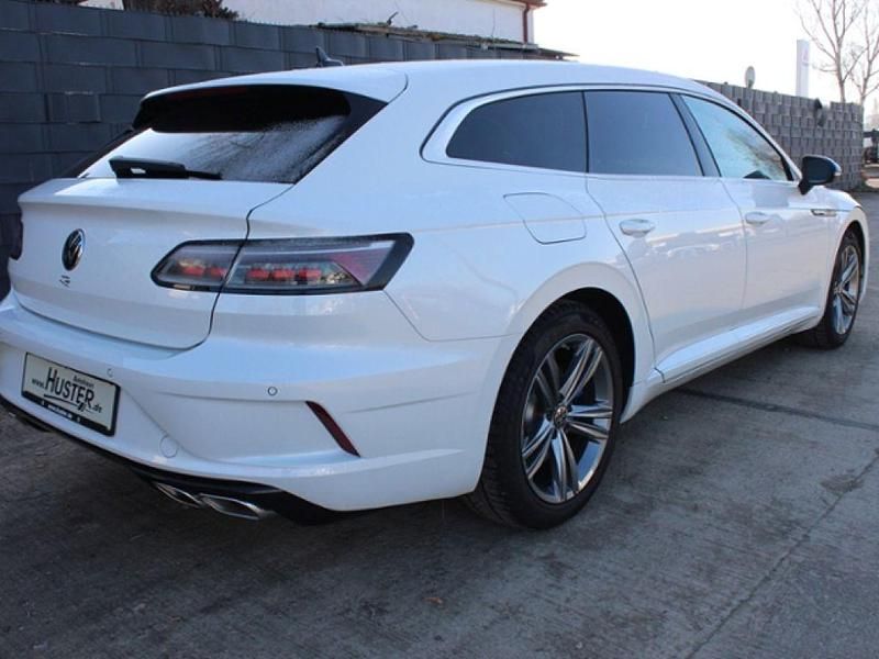 Gebraucht VW Arteon 320 PS (235 kW) 2023 Oryxweiss perlmutteffekt 7108 (metallic) Coupé