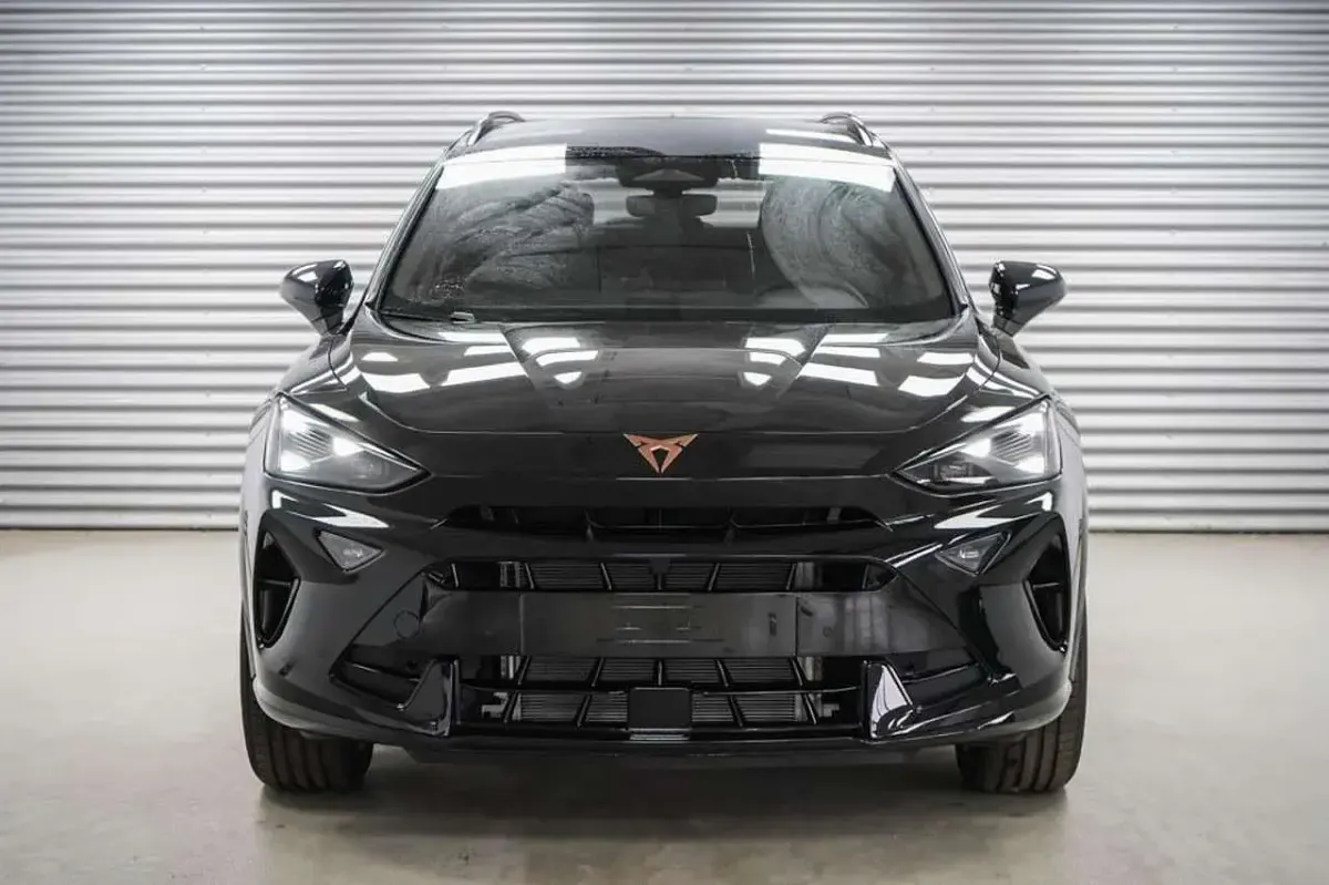 Neu Cupra Formentor 150 PS (110 kW) 2026 Midnight black metall... SUV