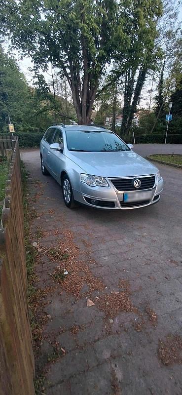 Gebraucht VW Passat 143 PS (105 kW) 2008 Silber Kombi