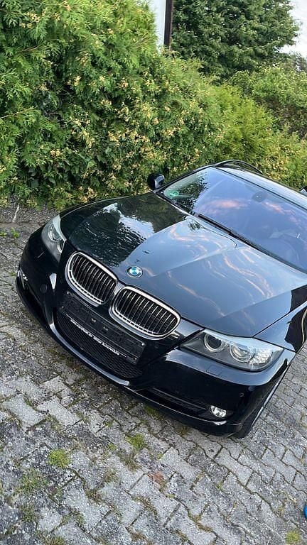 Usata BMW 325 218 CV (160 kW) 2009 Nero Berlina