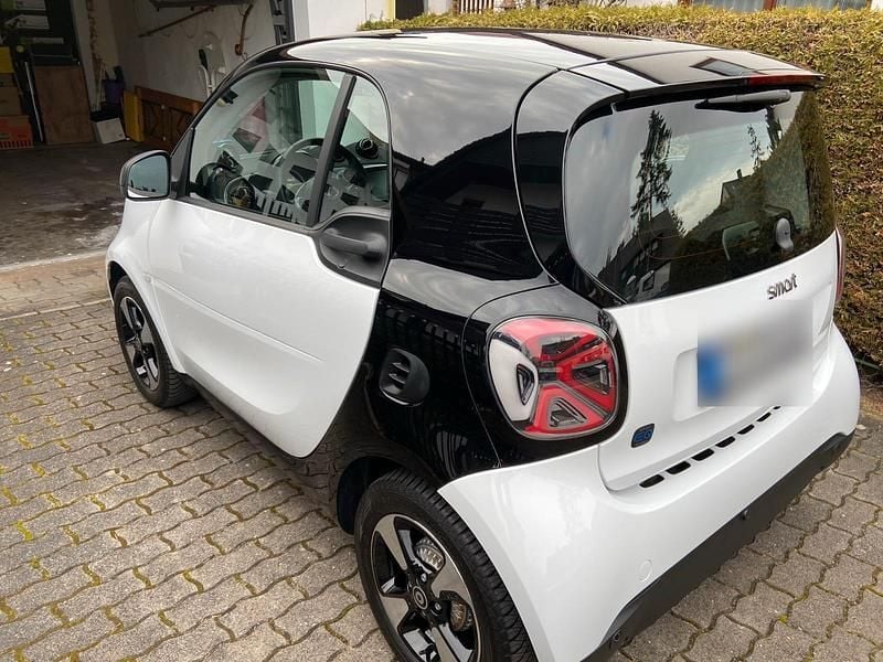 Gebraucht Smart ForTwo Coupé 58 kW (80 PS) 2022 Weiß Kleinwagen