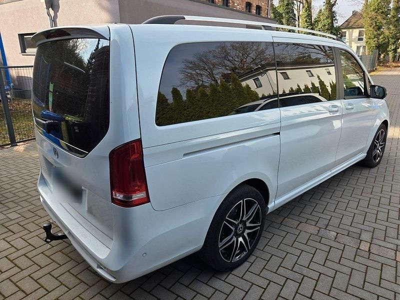 Gebraucht Mercedes V300 Edition 237 PS (174 kW) 2022 Weiß Van / Kleinbus